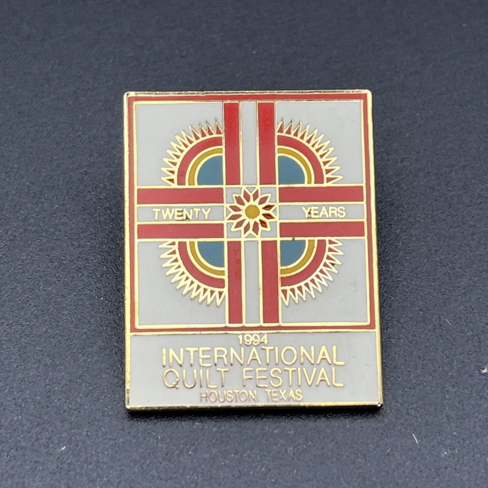 1994 International Quilt Festival 20th Anniversary‎ Houston Texas Lapel Hat Pin